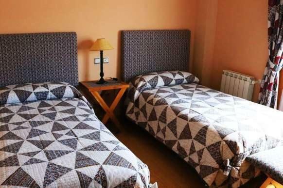 Hotel Miralba Альба-де-лос-Карданьос Экстерьер фото